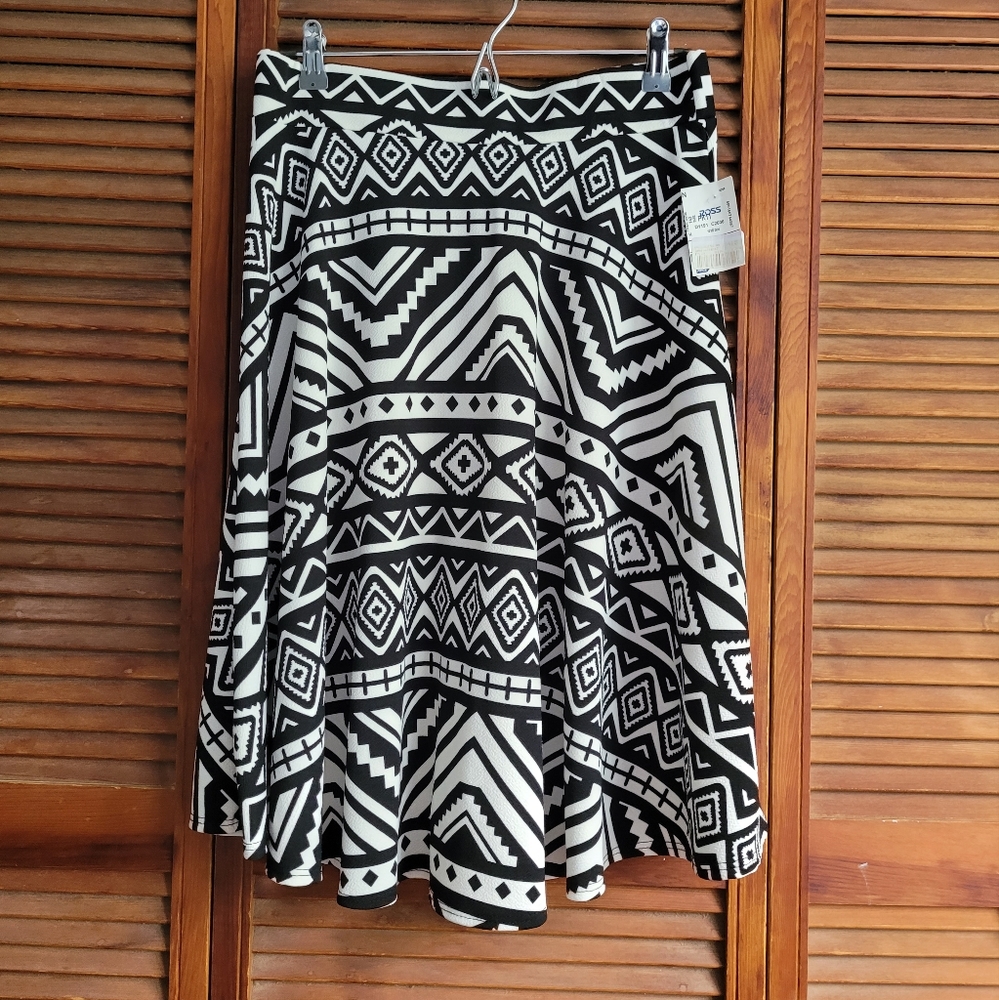 Women's tribal print skirt